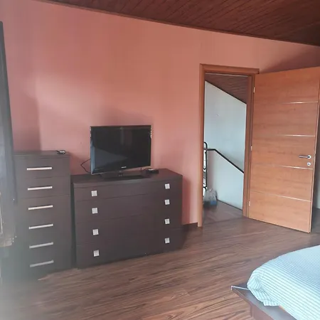 Casa Fernanda شقة أومغنا